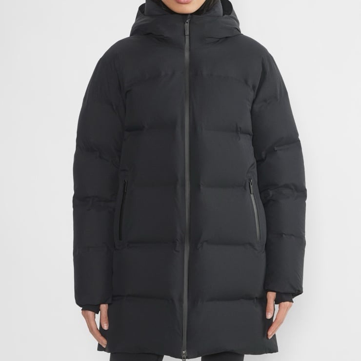 The Super Puff₂O Mid Rainstop Aritzia Coat