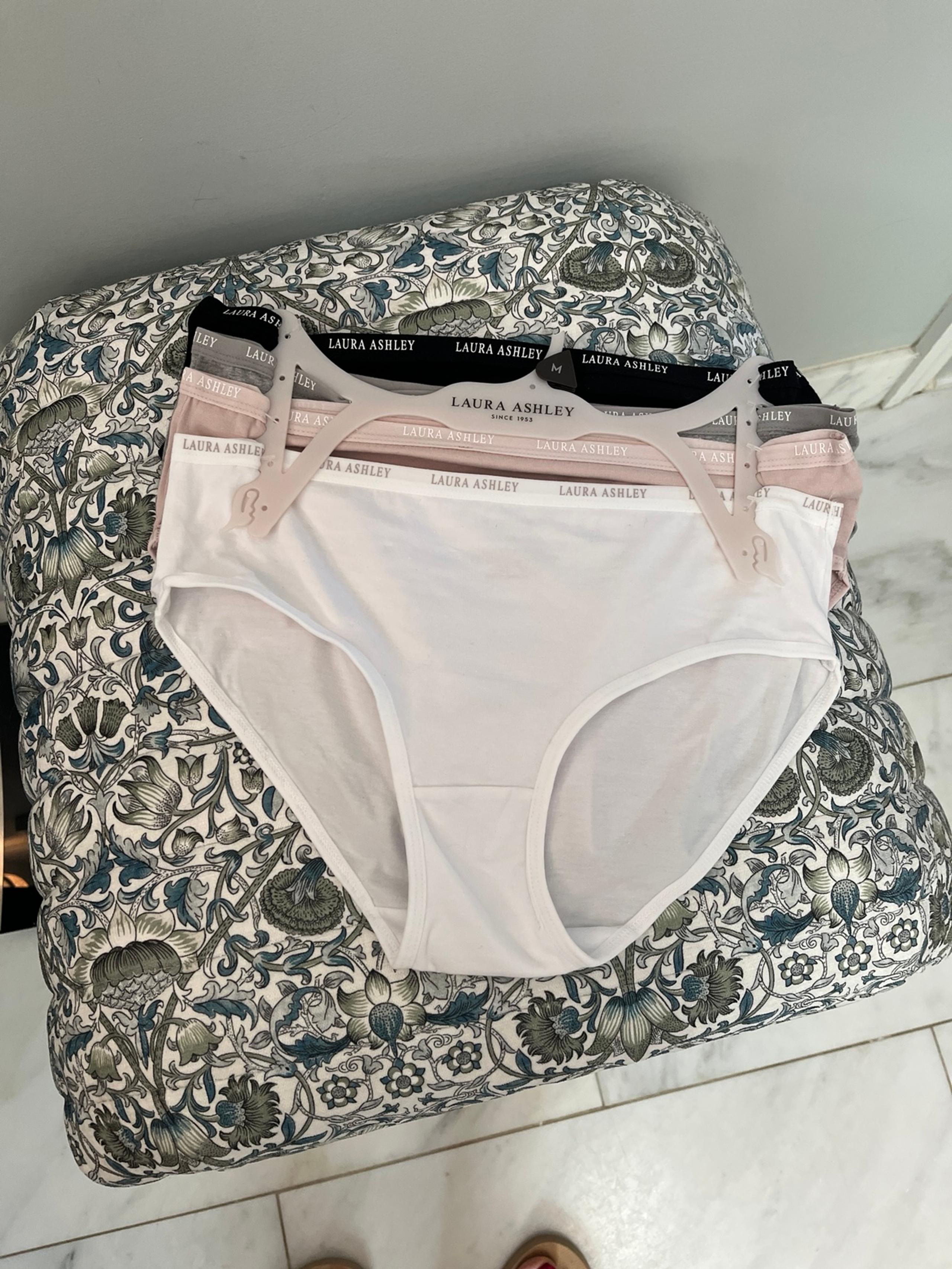 Laura Ashley Cotton bikini 4 pack