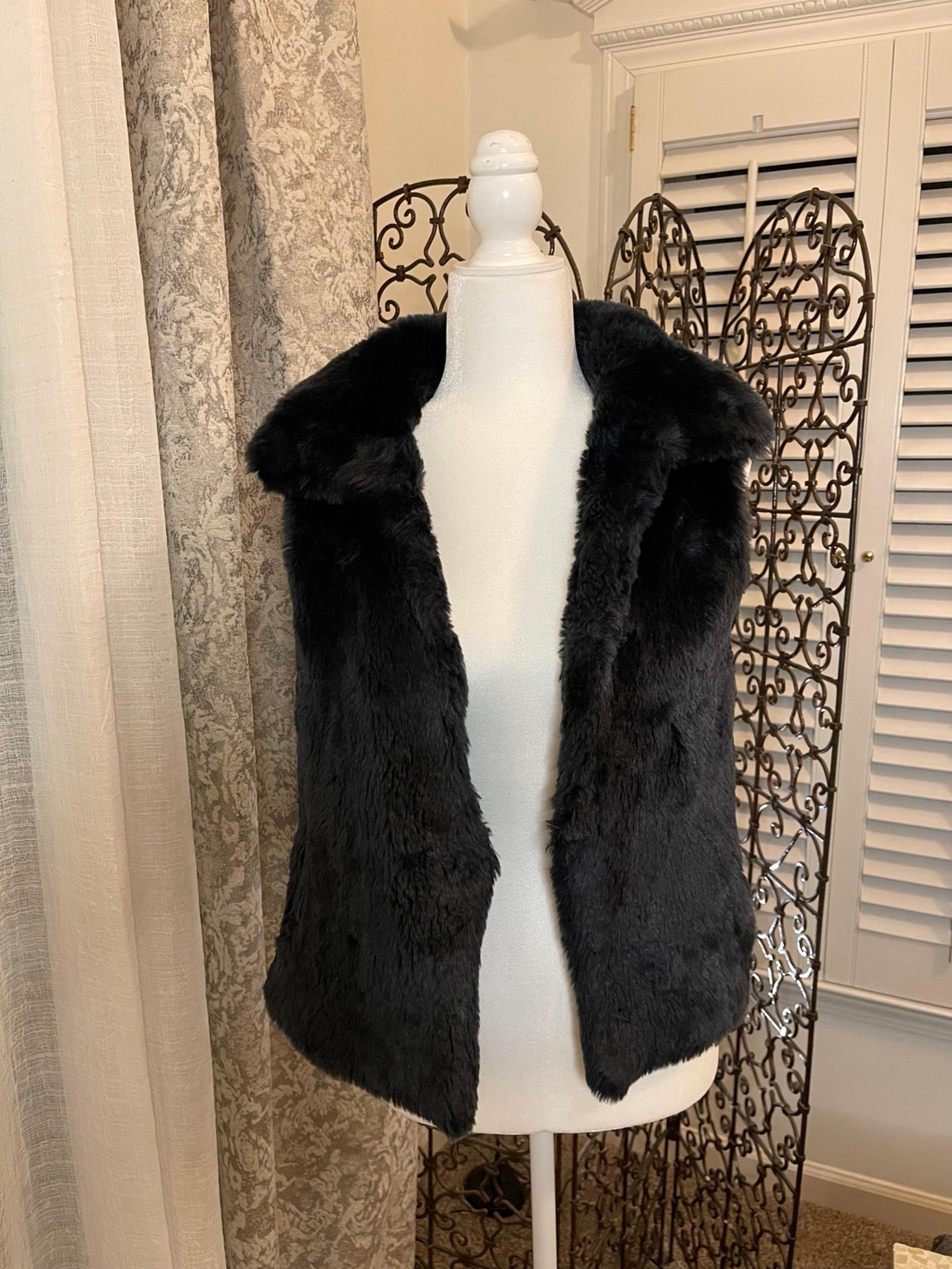Tahari faux fur vest