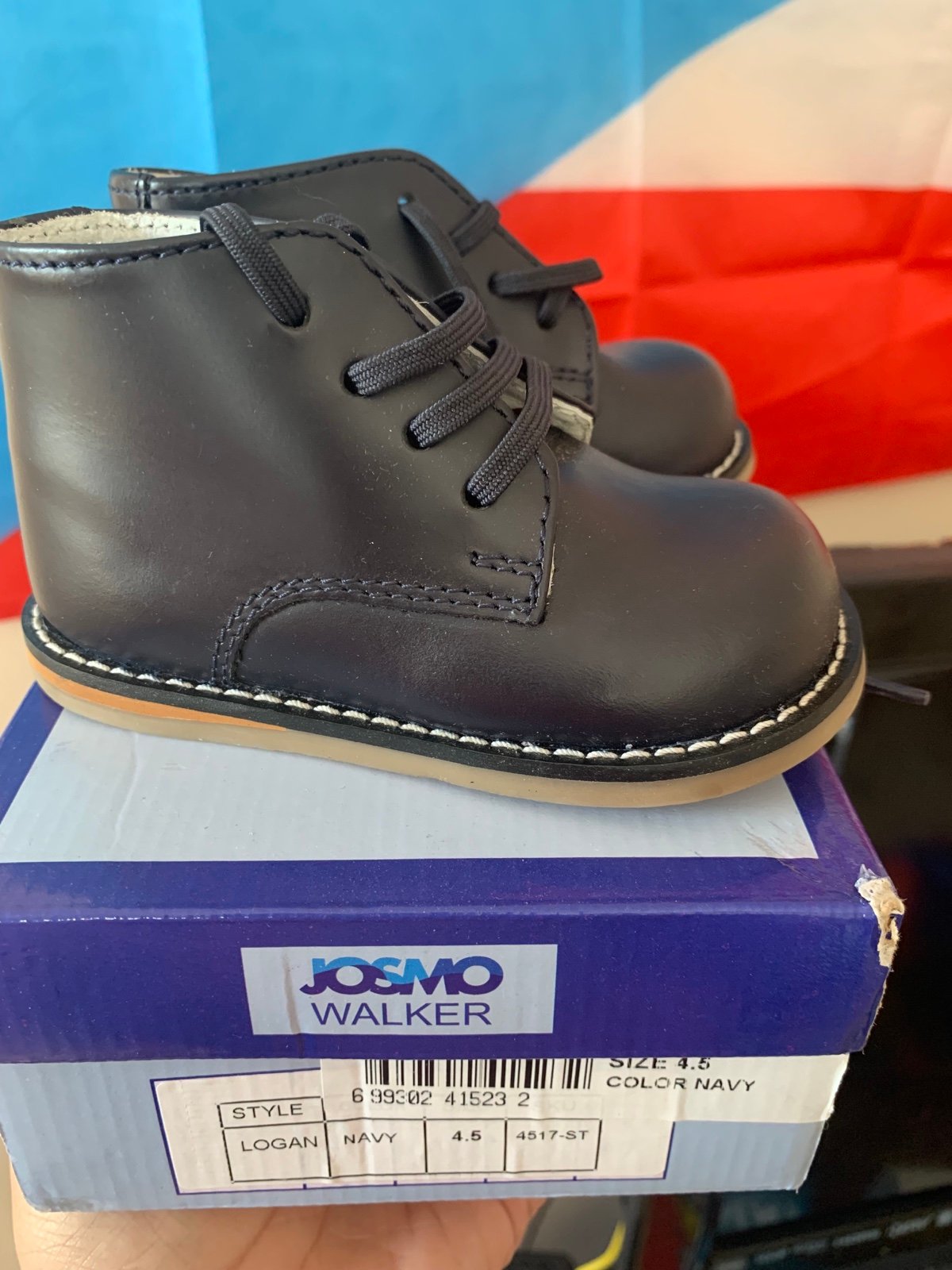 Walking shoes for toddlers