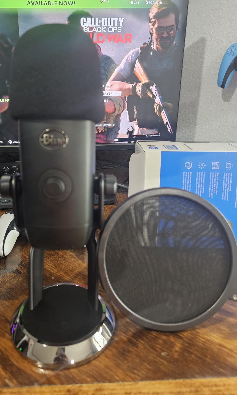 blue Yeti x microphone