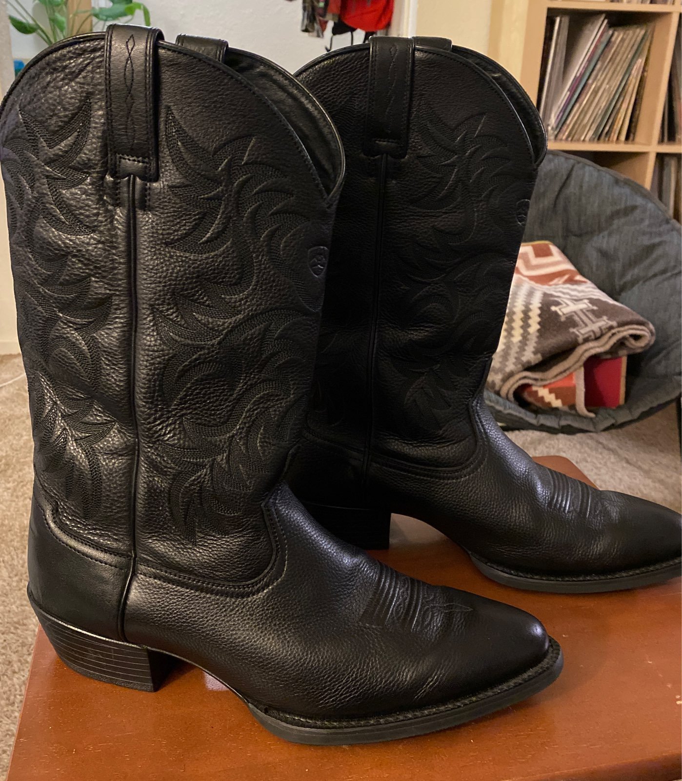 Ariat Men's Heritage R Toe Western Boots