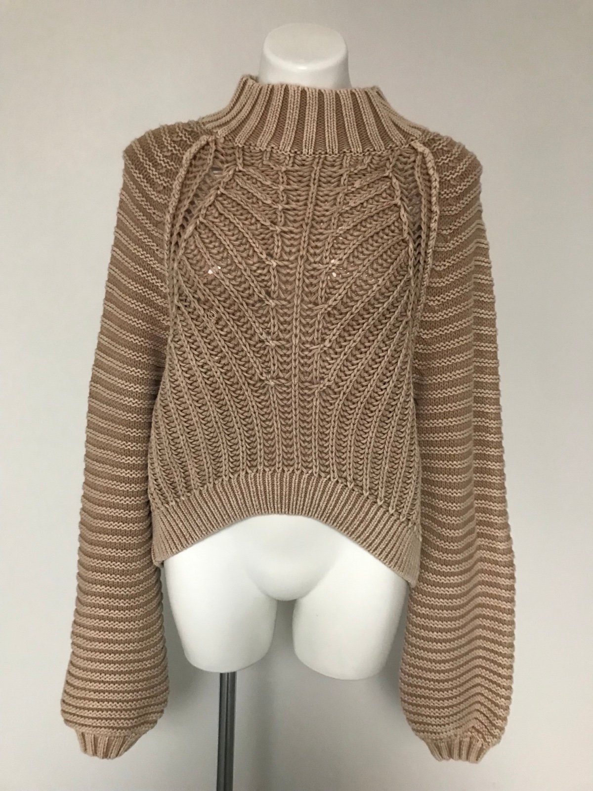 Free people super cute sweater size small loose fit great used clean condition
