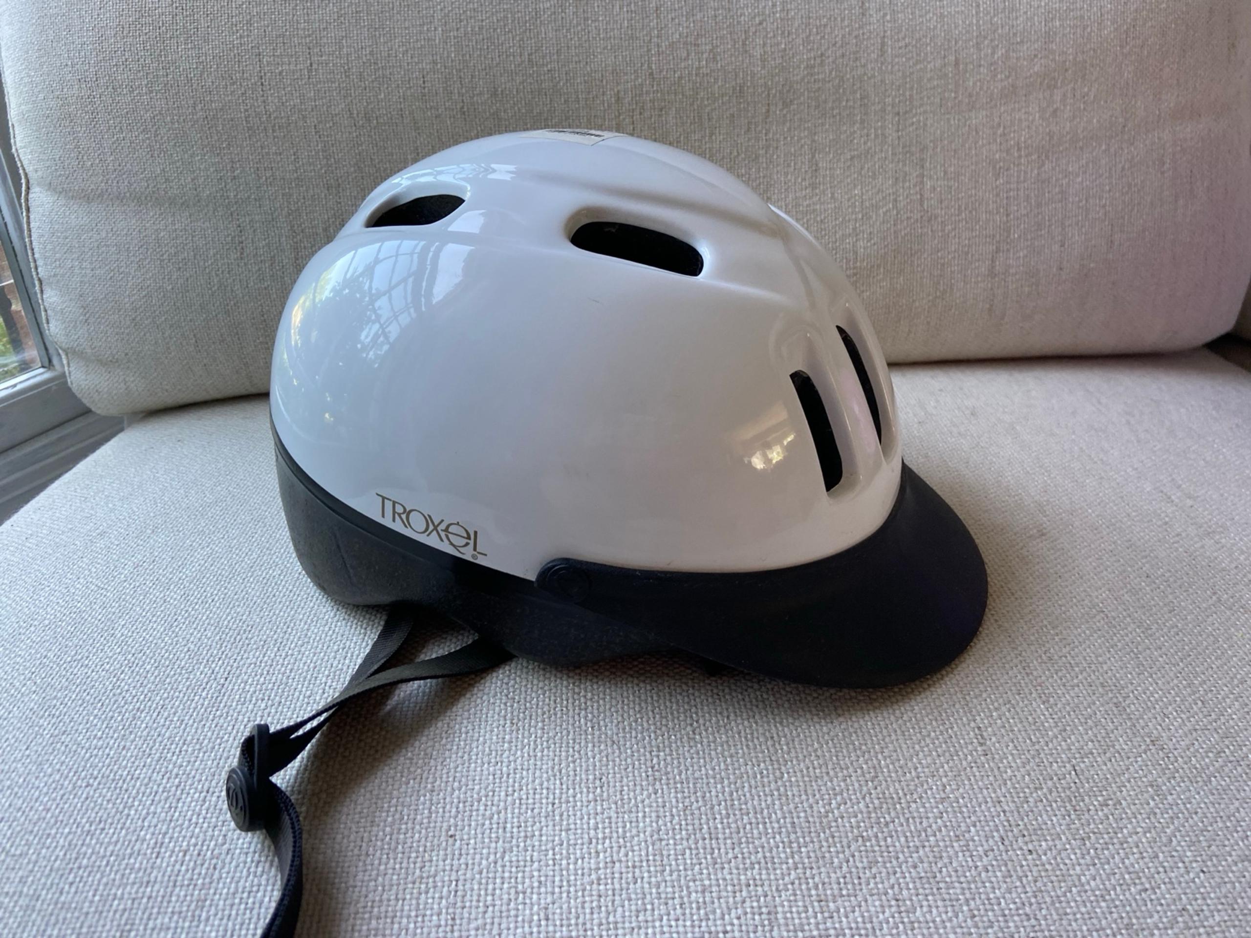 Troxel Horseback Riding Helmut Size L (see measurements) no falls clean
