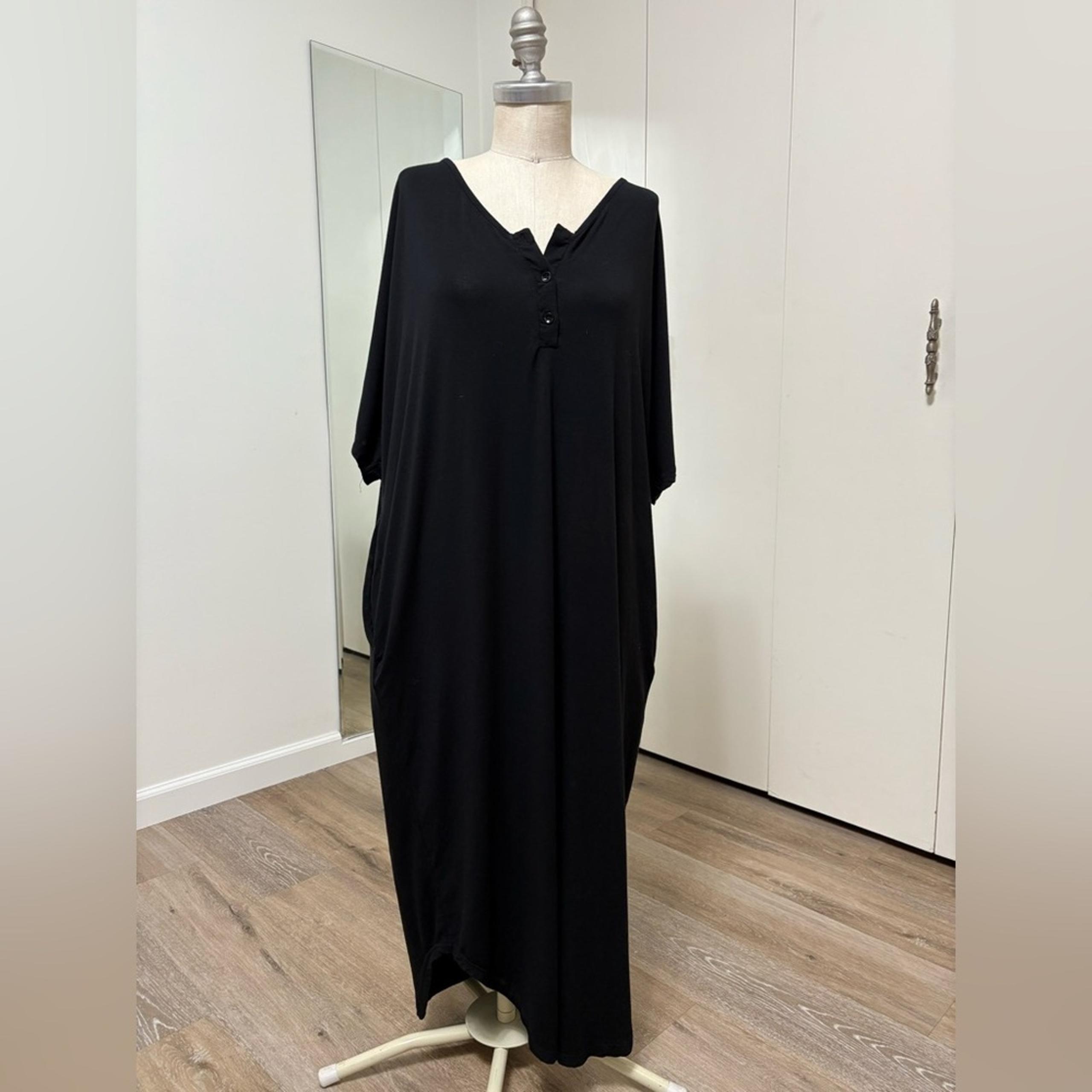 Ekouaer Women's Black V-Neck Oversized Maxi Dress with Pockets Small