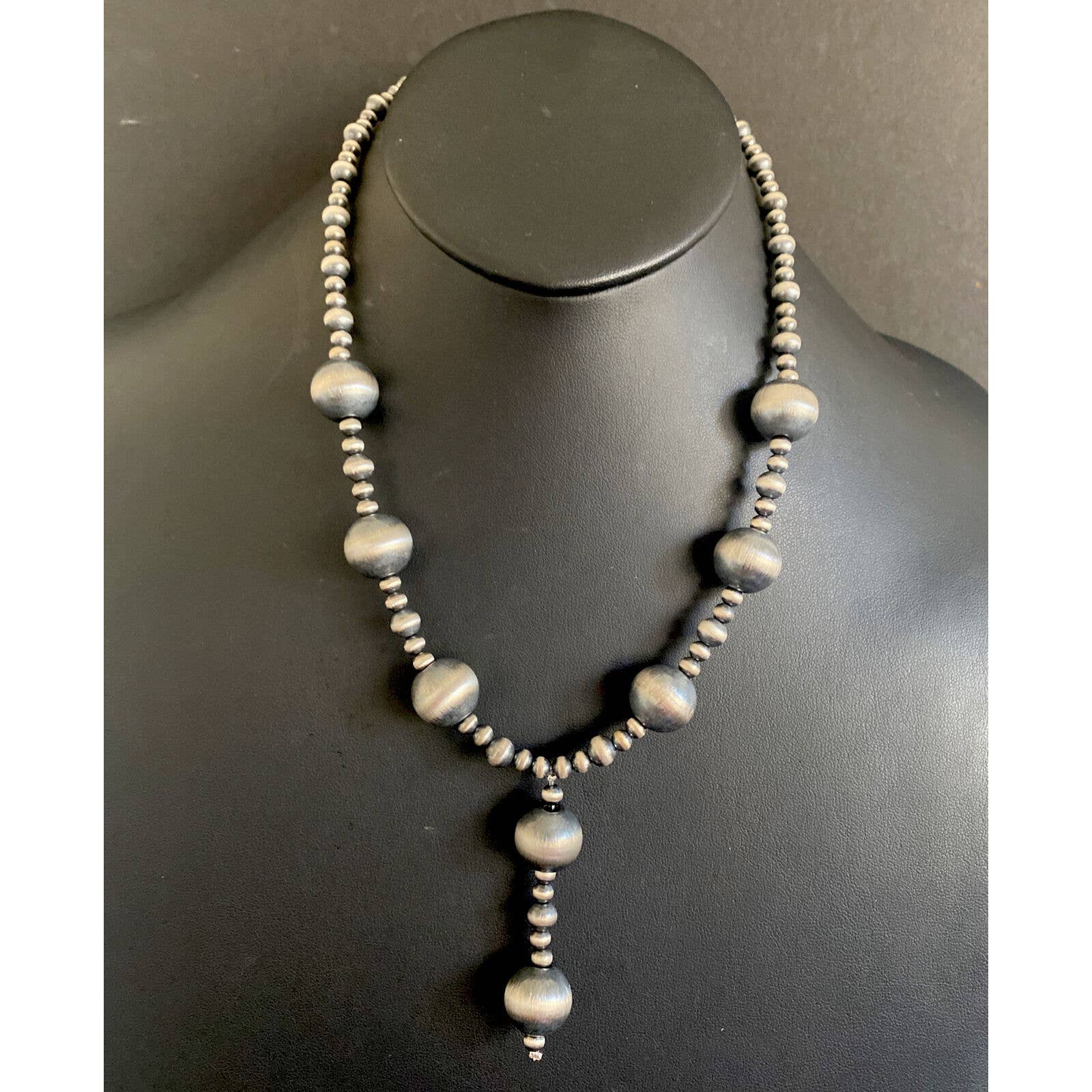 Sterling Silver Graduated Pearls Bead Necklace 26 Inch. Lariat Y Nec