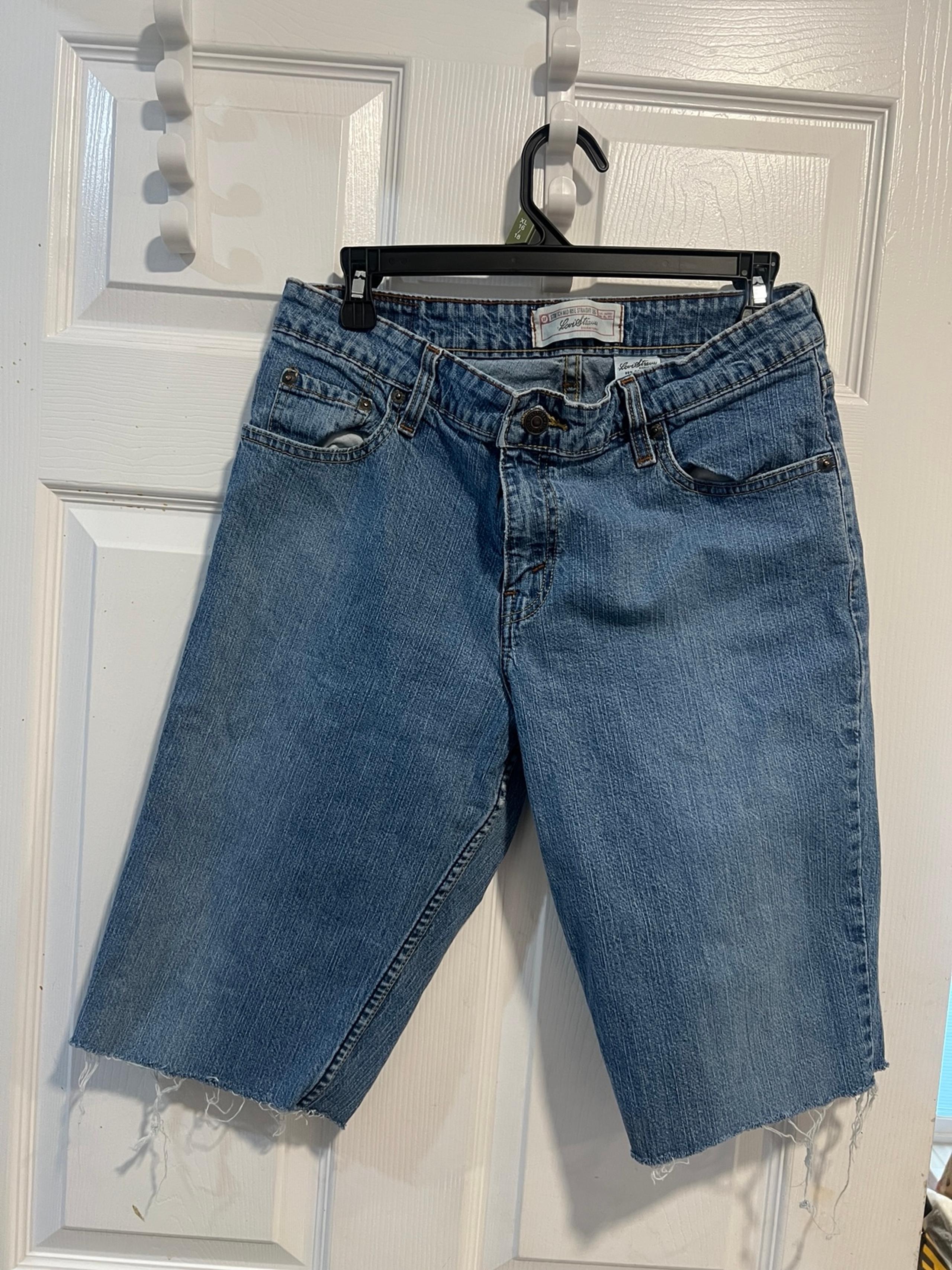 Levi’s strauss women’s short 12