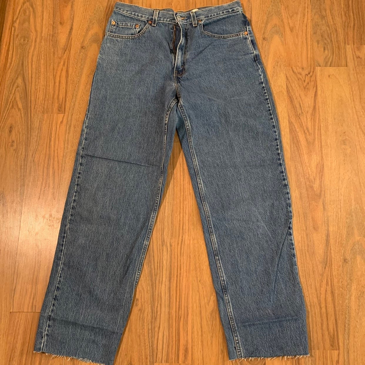Vintage Levi's 550 Relaxed Fit Denim Jeans Men's 34 x 36 Altered Length