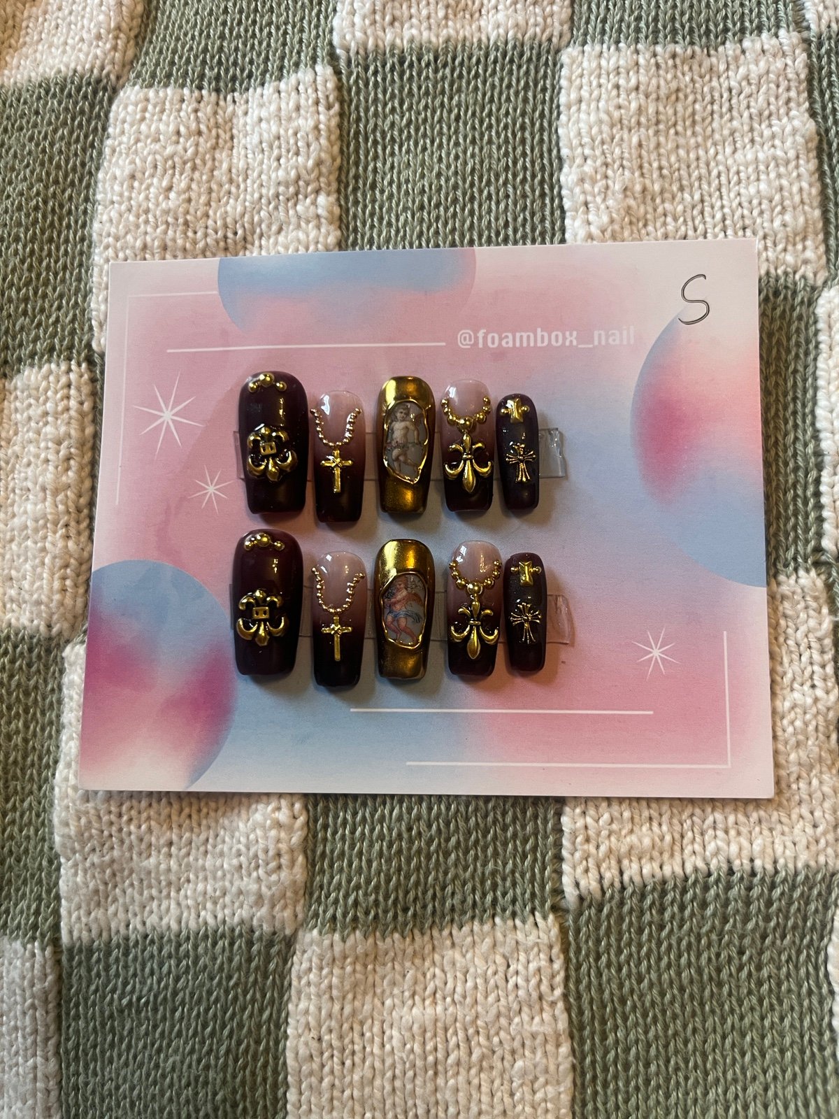 Custom faux nails
