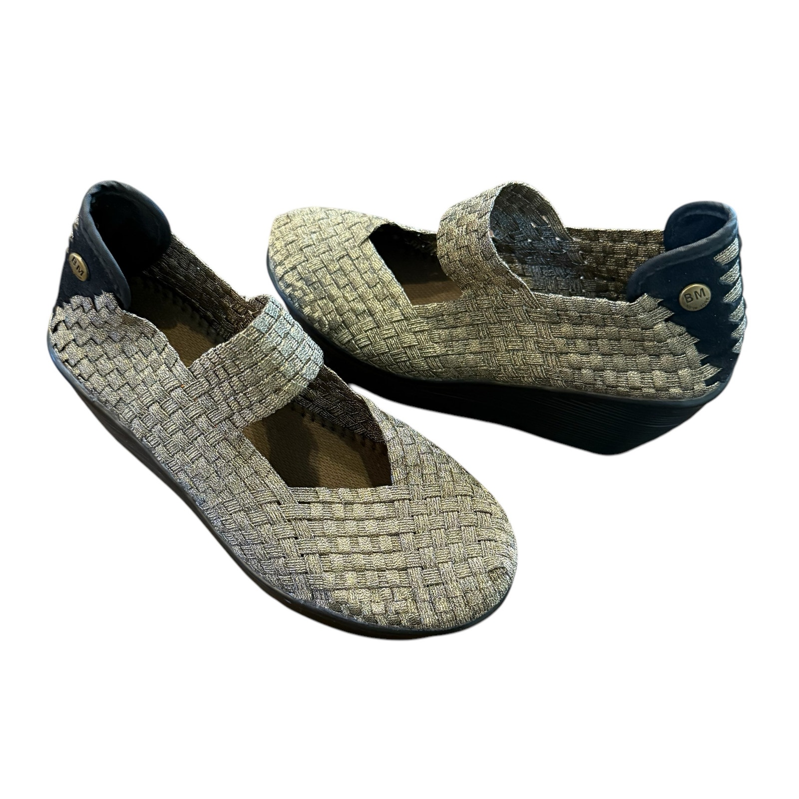 Bernie Bev Women’s gold woven wedge Mary Jane Size 37
