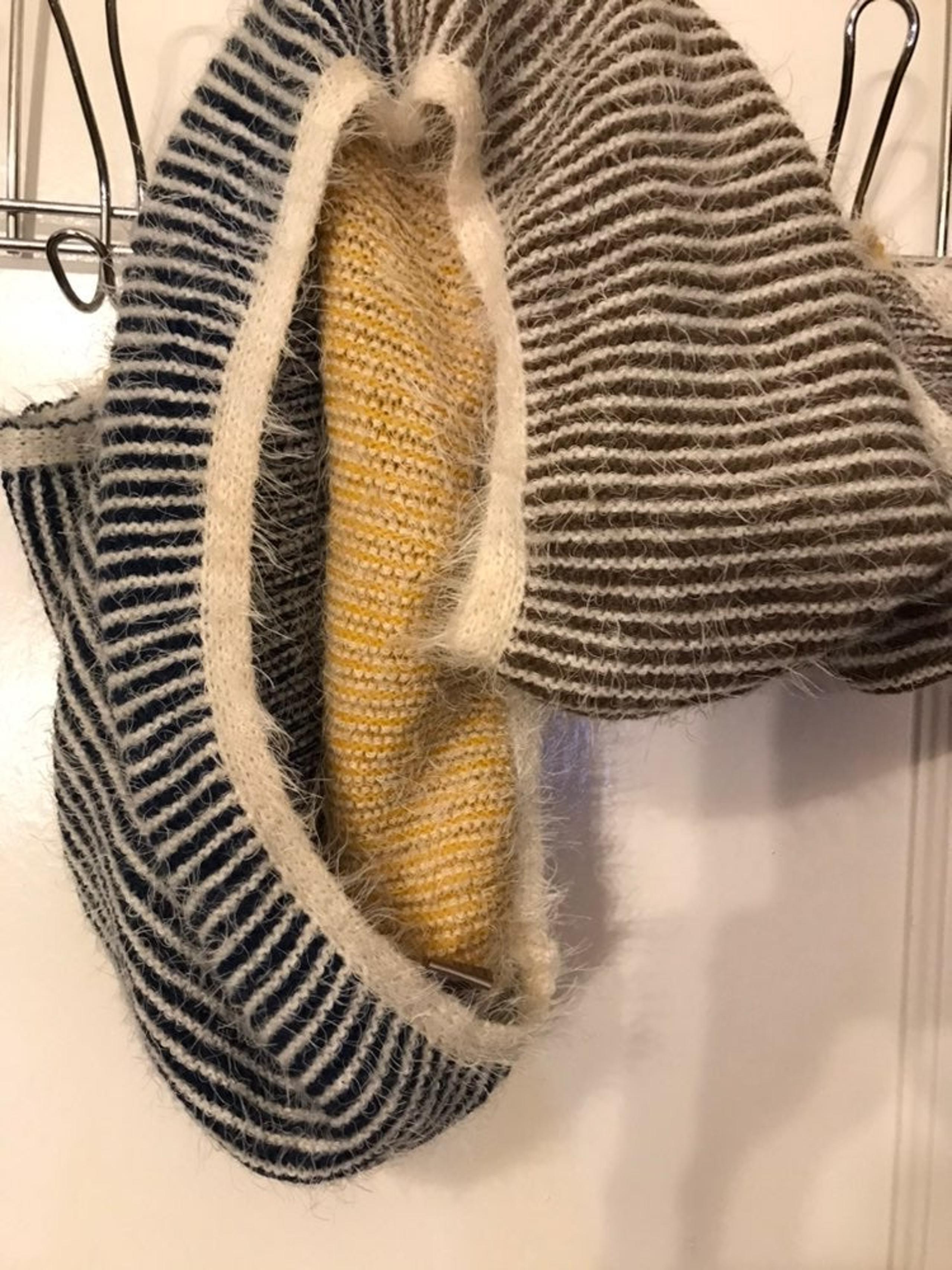 infinity scarf