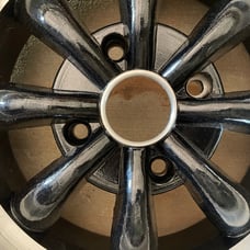 15x5.5 Aluminum GT-8 Wheel has a 4x130 VW