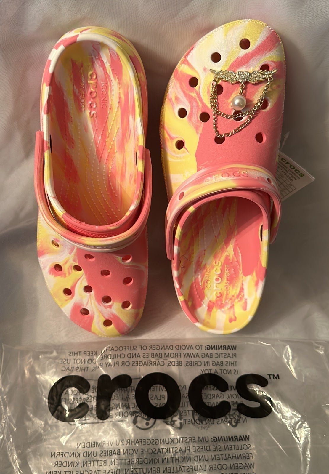 CROCS PLATFORM CLOGS PINK LEMONADE + RHINESTONE/PEARL CHARM WOMEN’S SZ 11