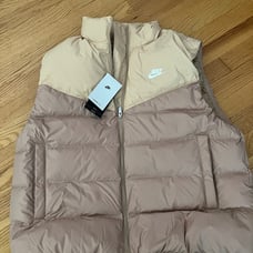 Nike Womens Therma-FIT Windrunner Down Vests Hemp Sesame White
