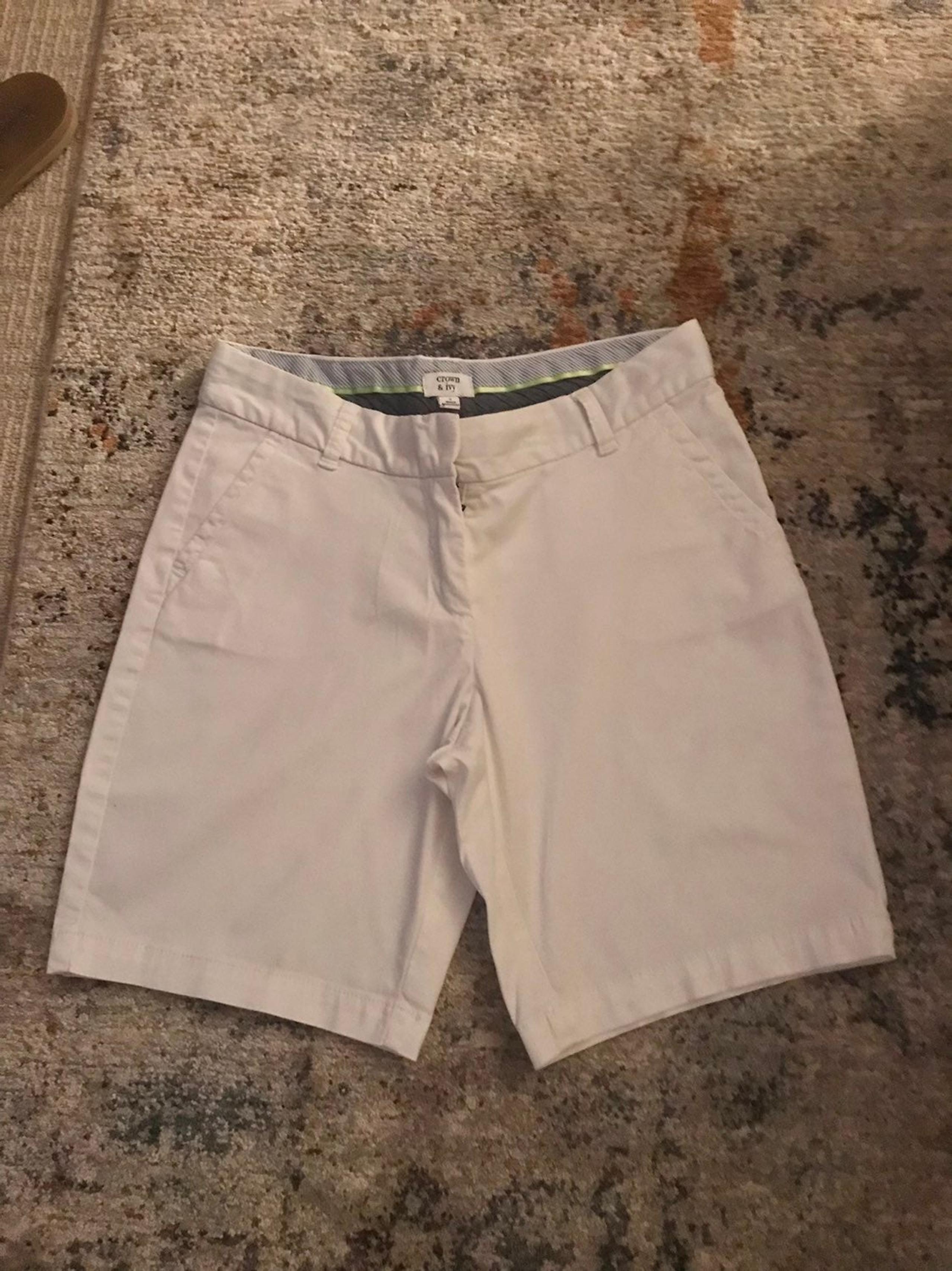 FREE TOP/CROWN & IVY BERMUDA SHORTS