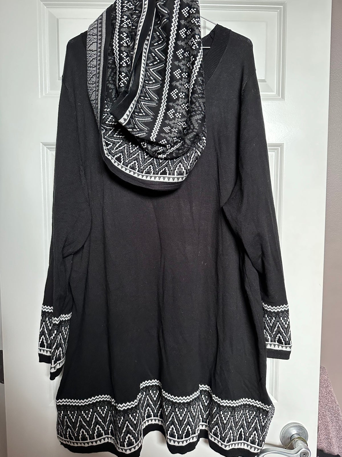 Black long sweater & detachable sweater scarf
