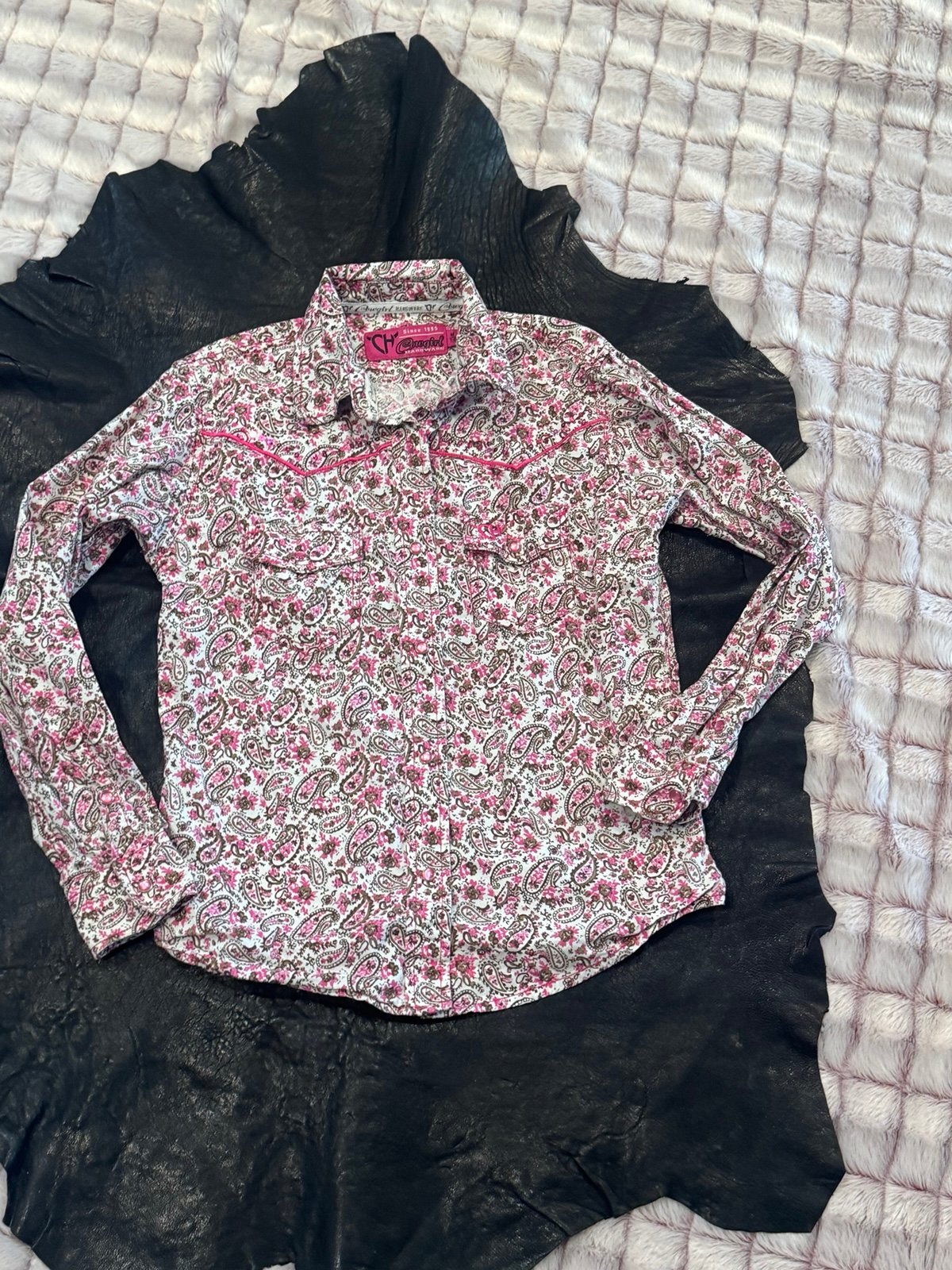 Cowgirl Hardware Floral Rhinestone Button Down Shirt in Pink/White Size M 7/8