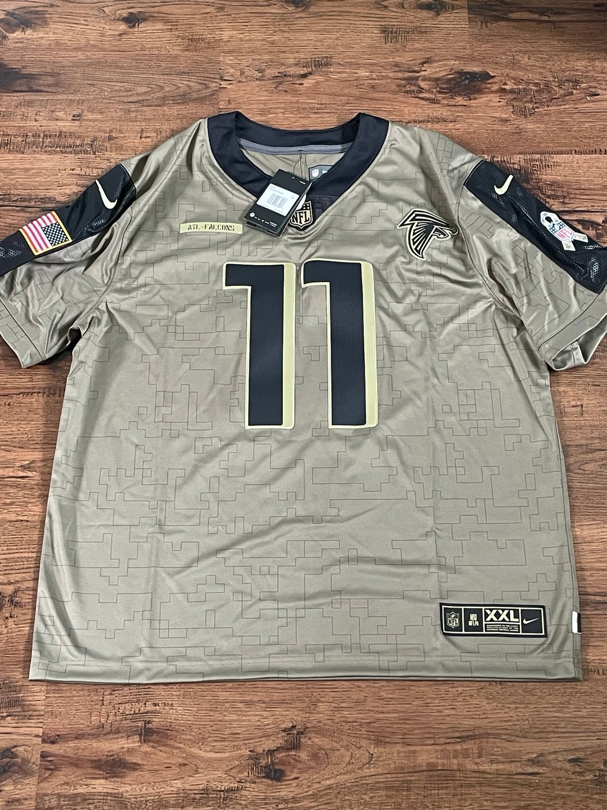 Nike Atlanta Falcons Julio Jones Jersey ‘Salute to Service’ (size us mens XXL)
