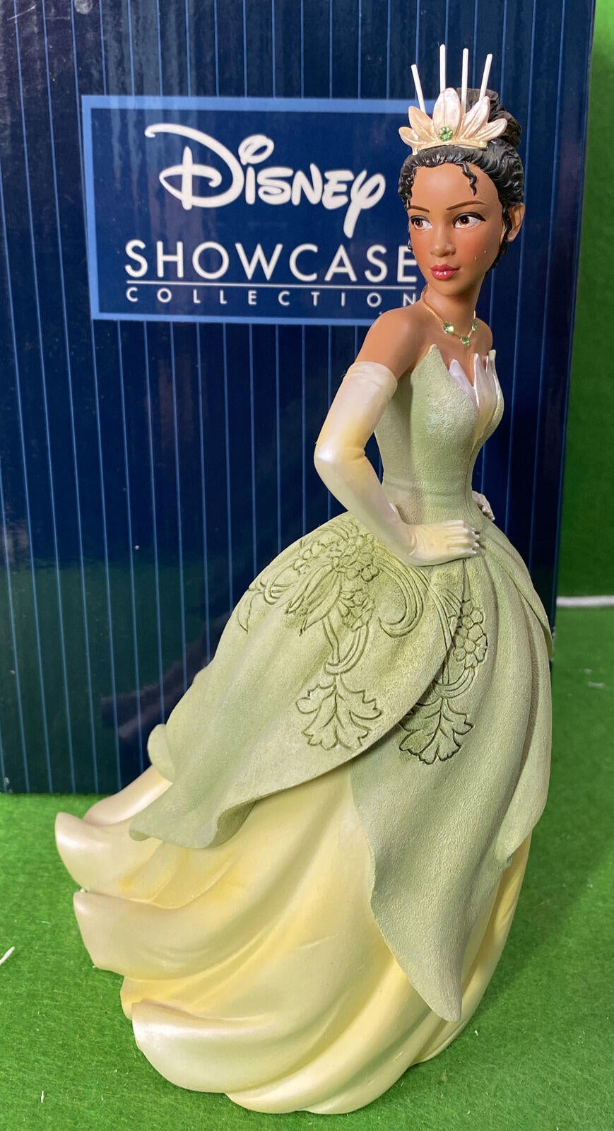 Disney Showcase Collection Couture de Force ~ TIANA ~ The Princess & The Frog