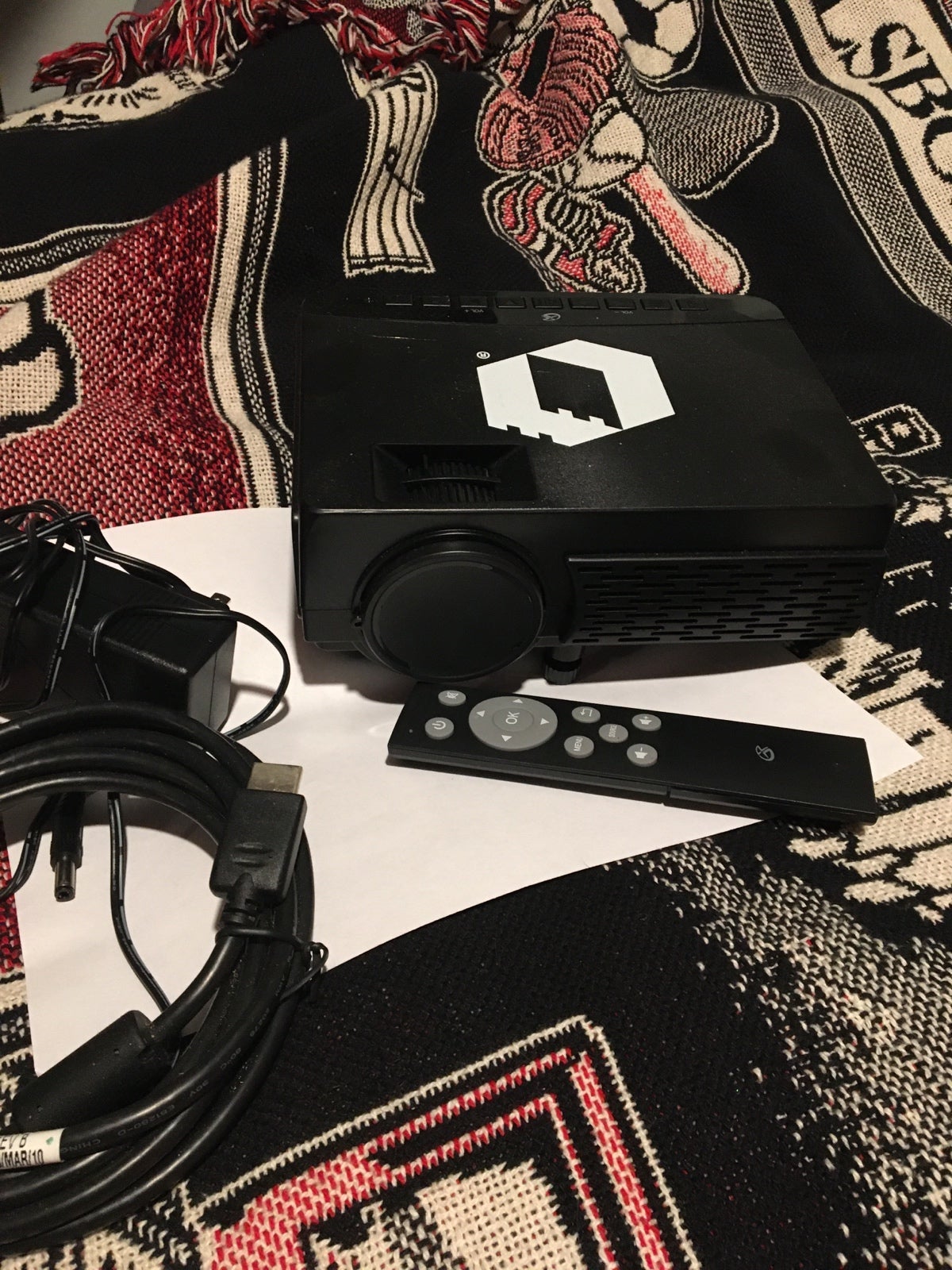 Gpx mini projector w bluetooth! New