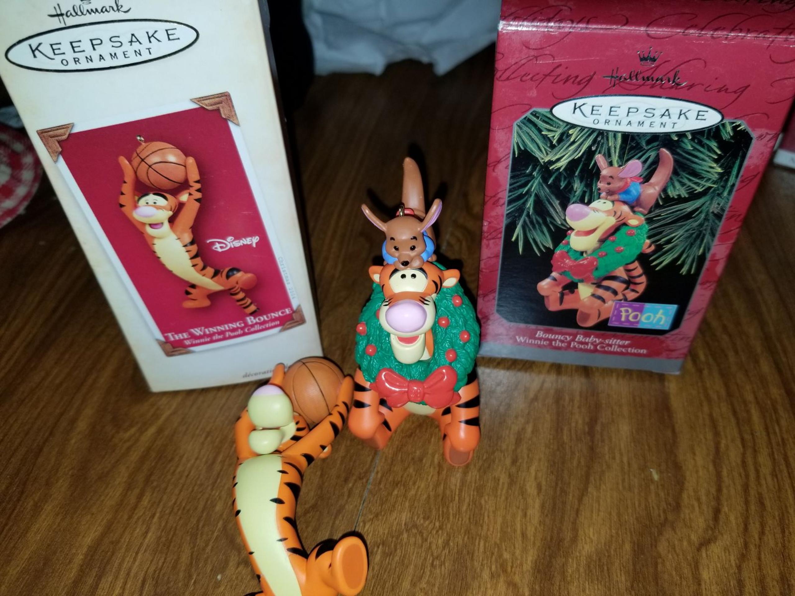 Hallmark Keepsake Christmas Tiger orname