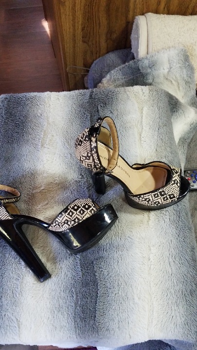 shoes size 6