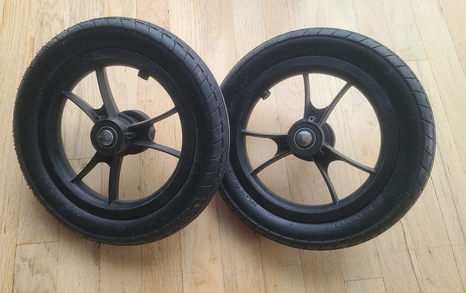 Baby Jogger City Select Replacement Back Wheels 8 inch great condition!