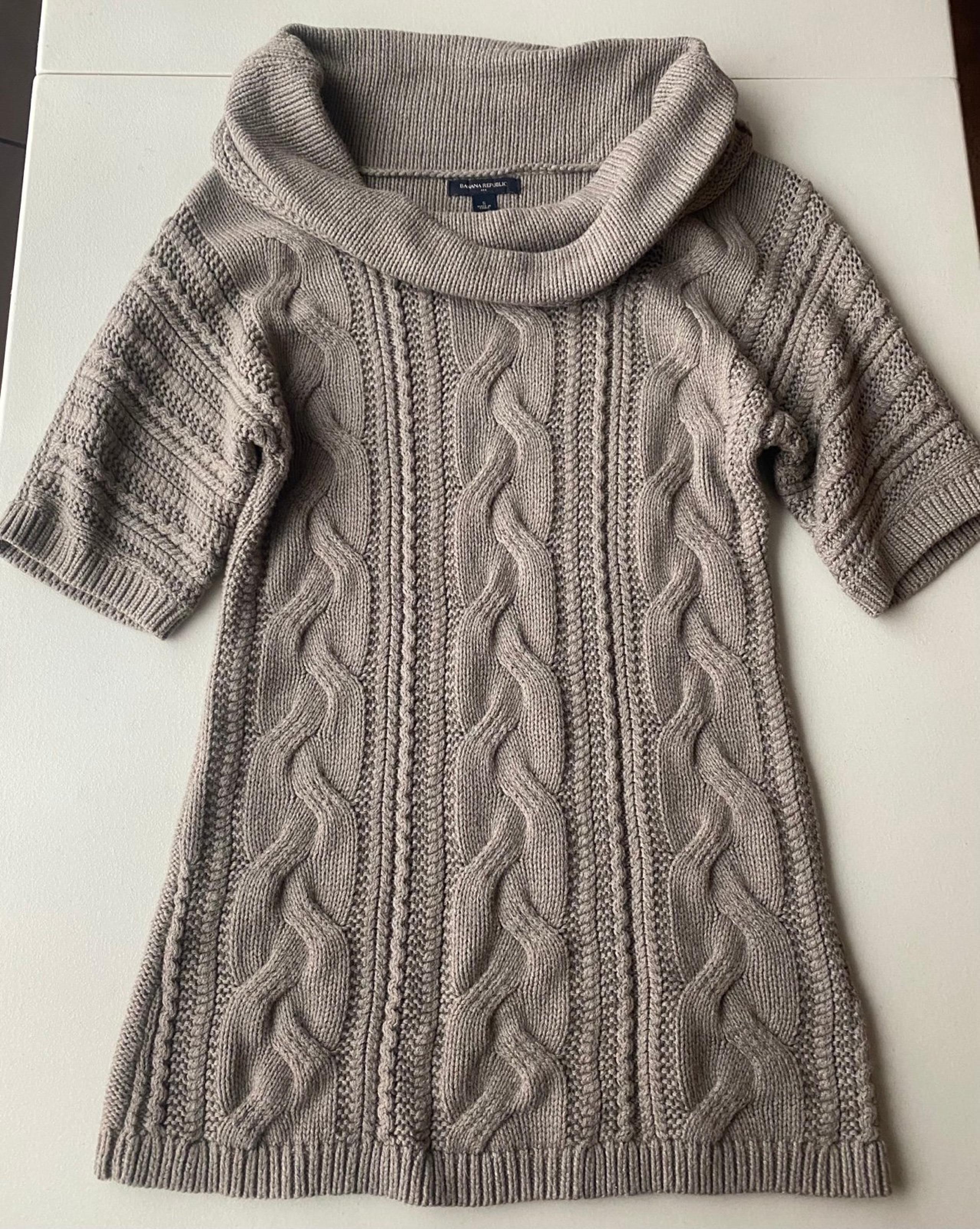 Banana Republic Tunic length Sweater