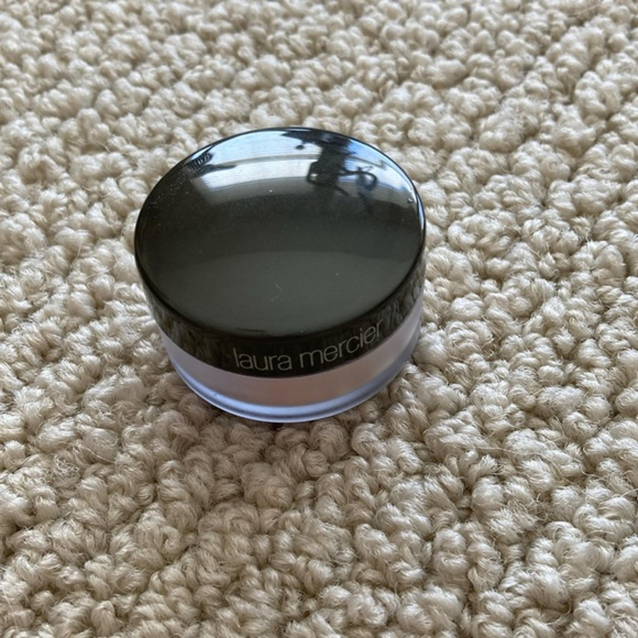 Laura Mercier Translucent Setting Powder Mini Travel Size 0.03 oz Like New