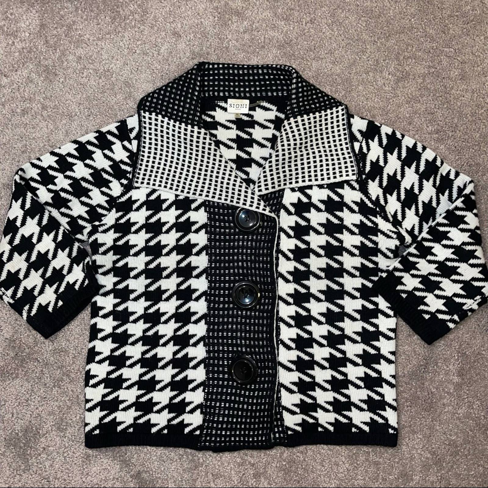 Sioni Studio Petite Houndstooth Sweater