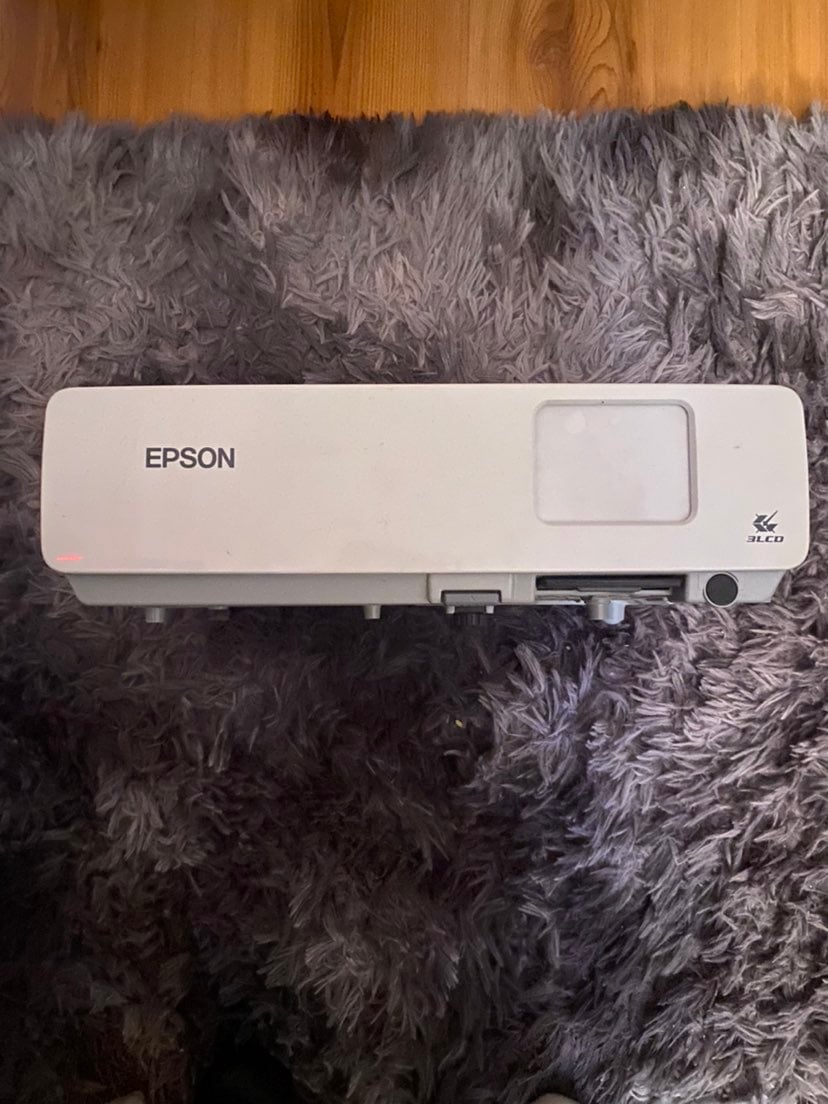 Epson Powerlite 83V+3LCD Projector