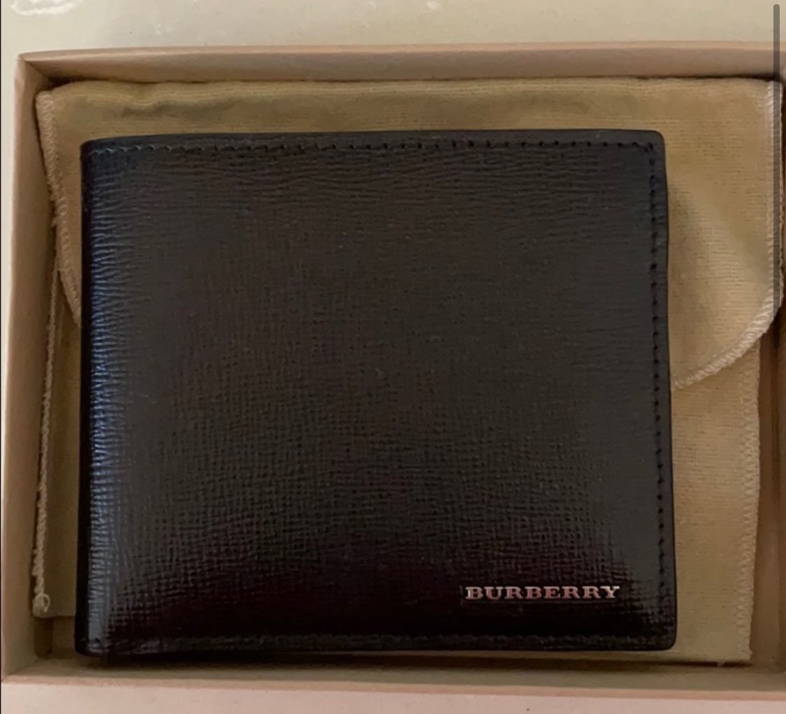 *NEW* Burberry Men’s Classic Bi-fold Wal