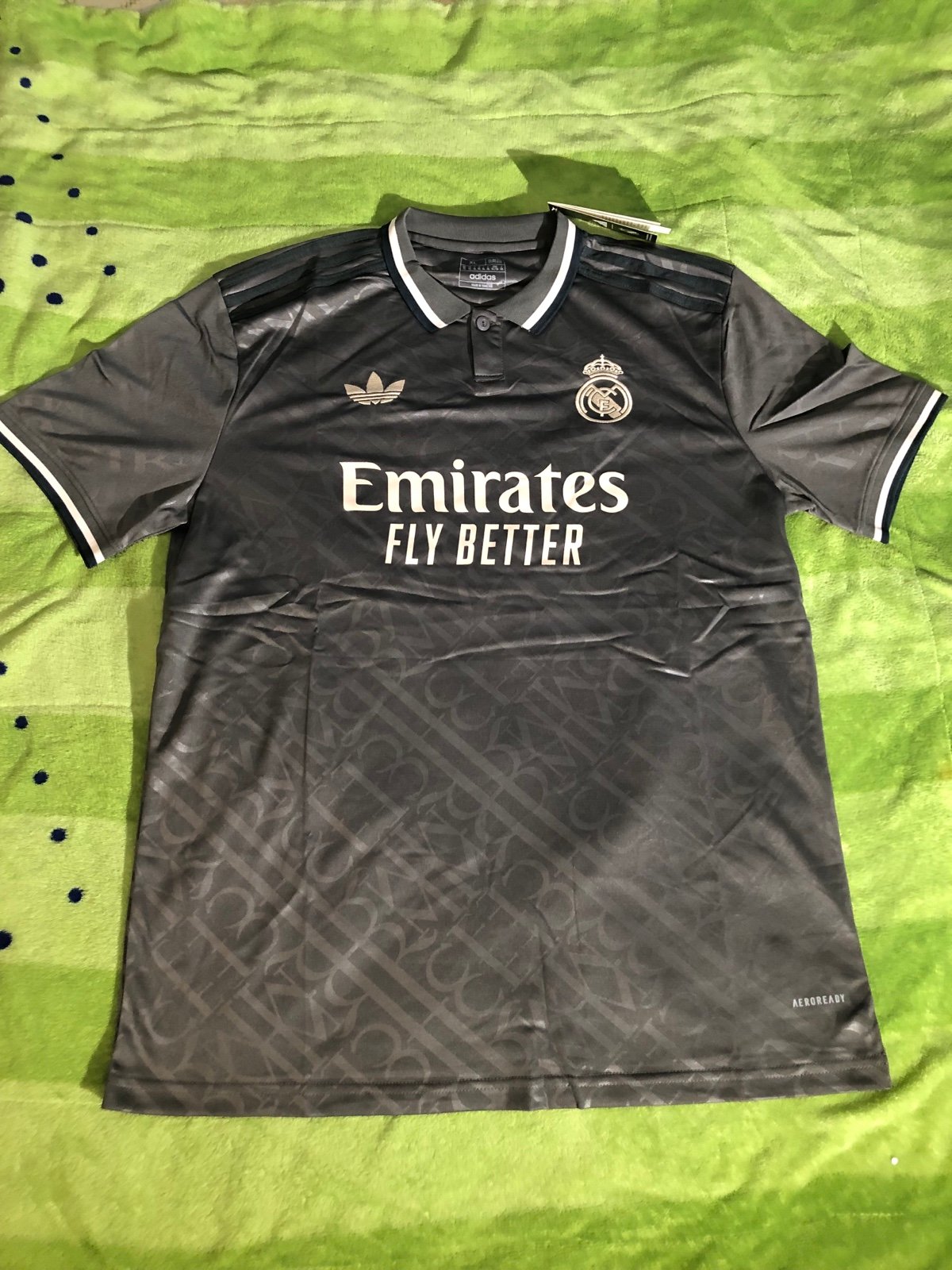 Adidas Real Madrid third jersey size X-Large 24/25 grey