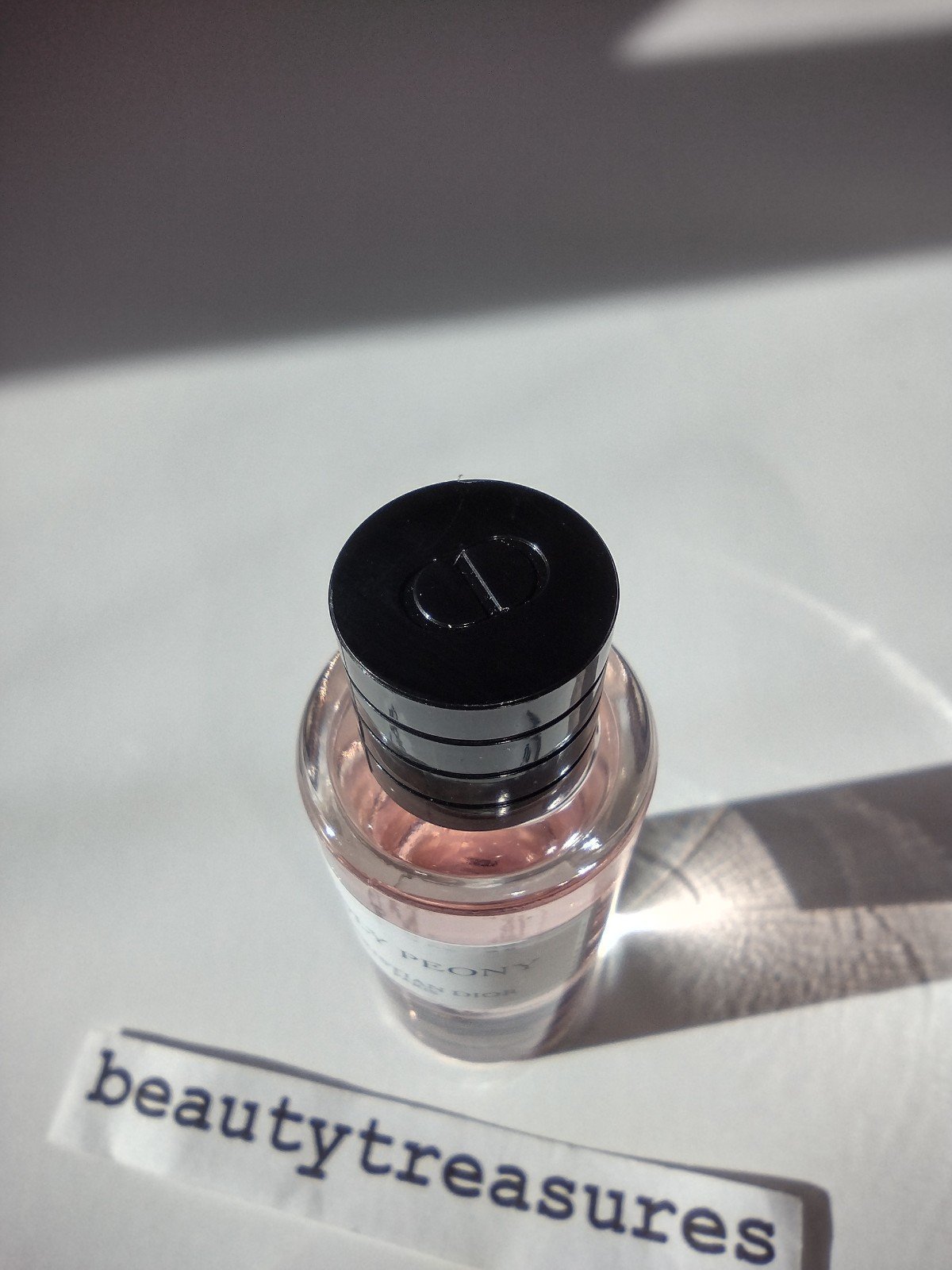 HOLY PEONY 香水 40ml CHRISTIAN DIOR Holy Peony: botanical, lively, floral unisex perfume | Dior US
