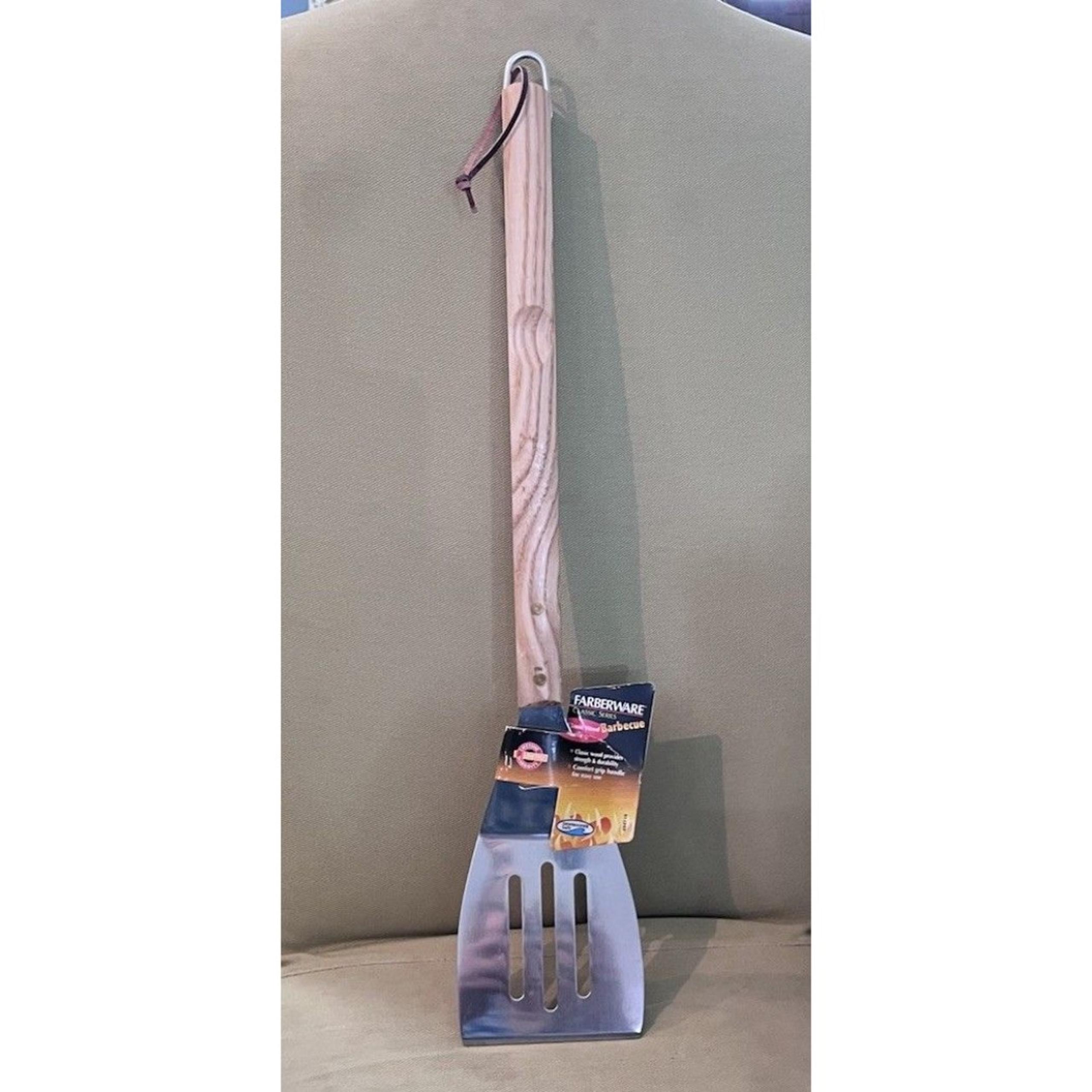 Brand New Farberware BBQ Slotted Spatula Classic Series Wooden Handle Stainless