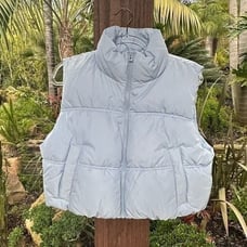 H&M NWT light blue cropped zipper vest