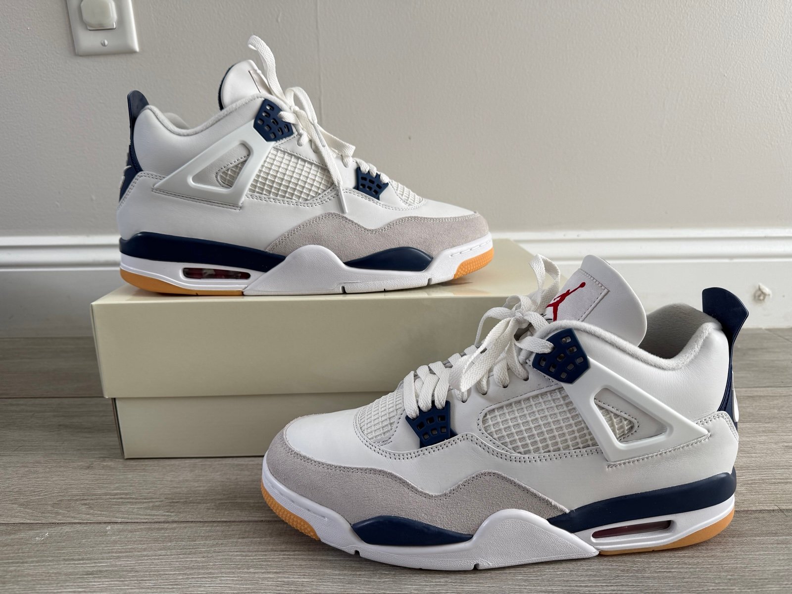 Nike SB Air Jordan 4 Retro DR5415-100 White Navy Neutral Grey Gum Yellow Red 12