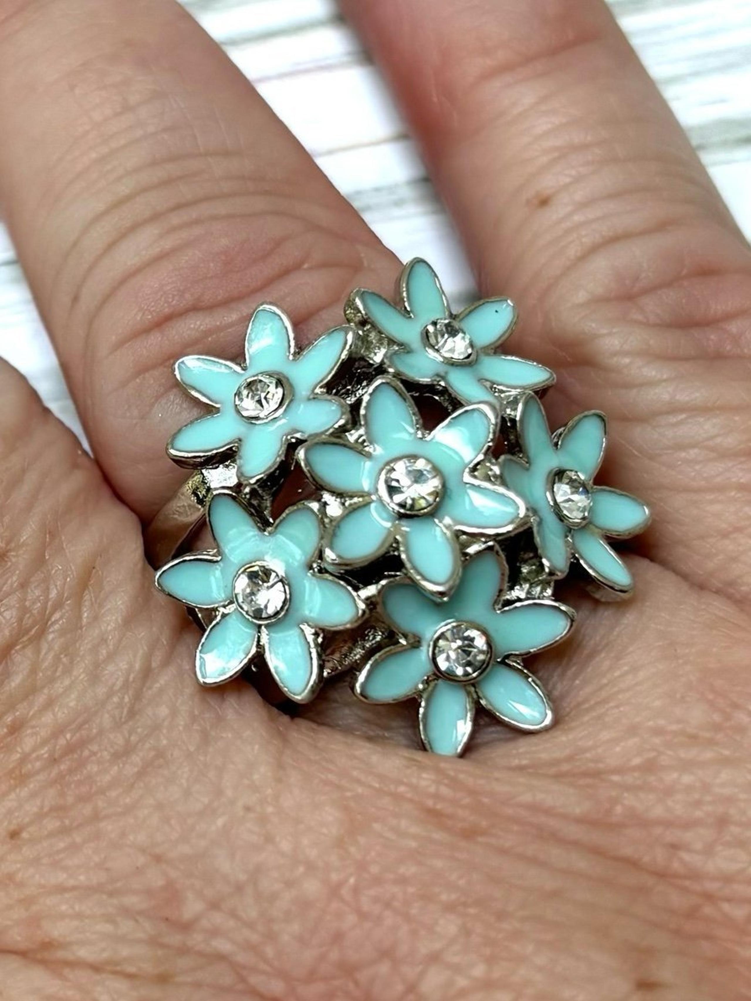 Paparazzi Women’s Ring with Sea Green Flowers