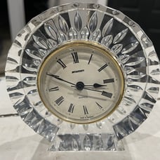 Vintage Staiger Round Crystal Quartz Mantel Table Desk Clock Made in Germany