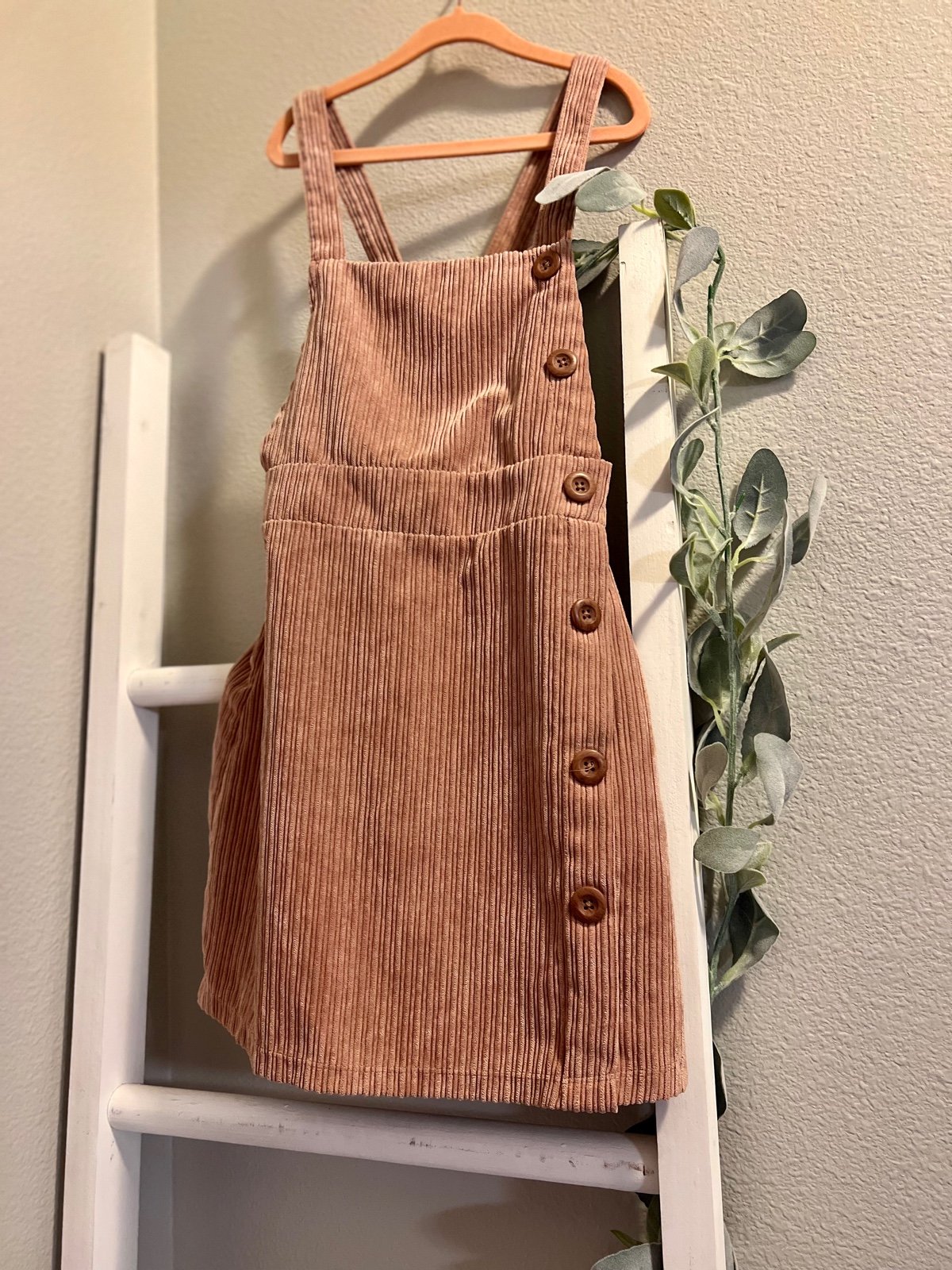 Baby clothes message me what you’re interested in!