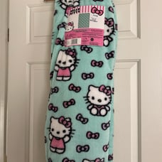 Hello kitty blanket