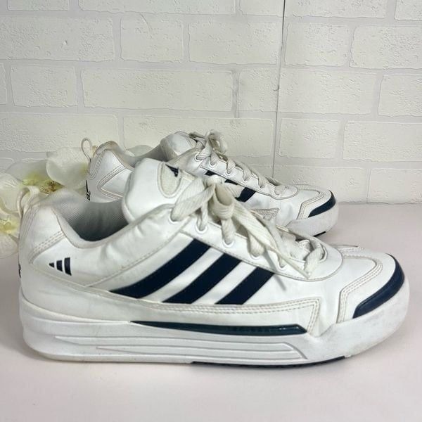 Adidas Mens sneakers size 10.5 Y2K retro Vintage