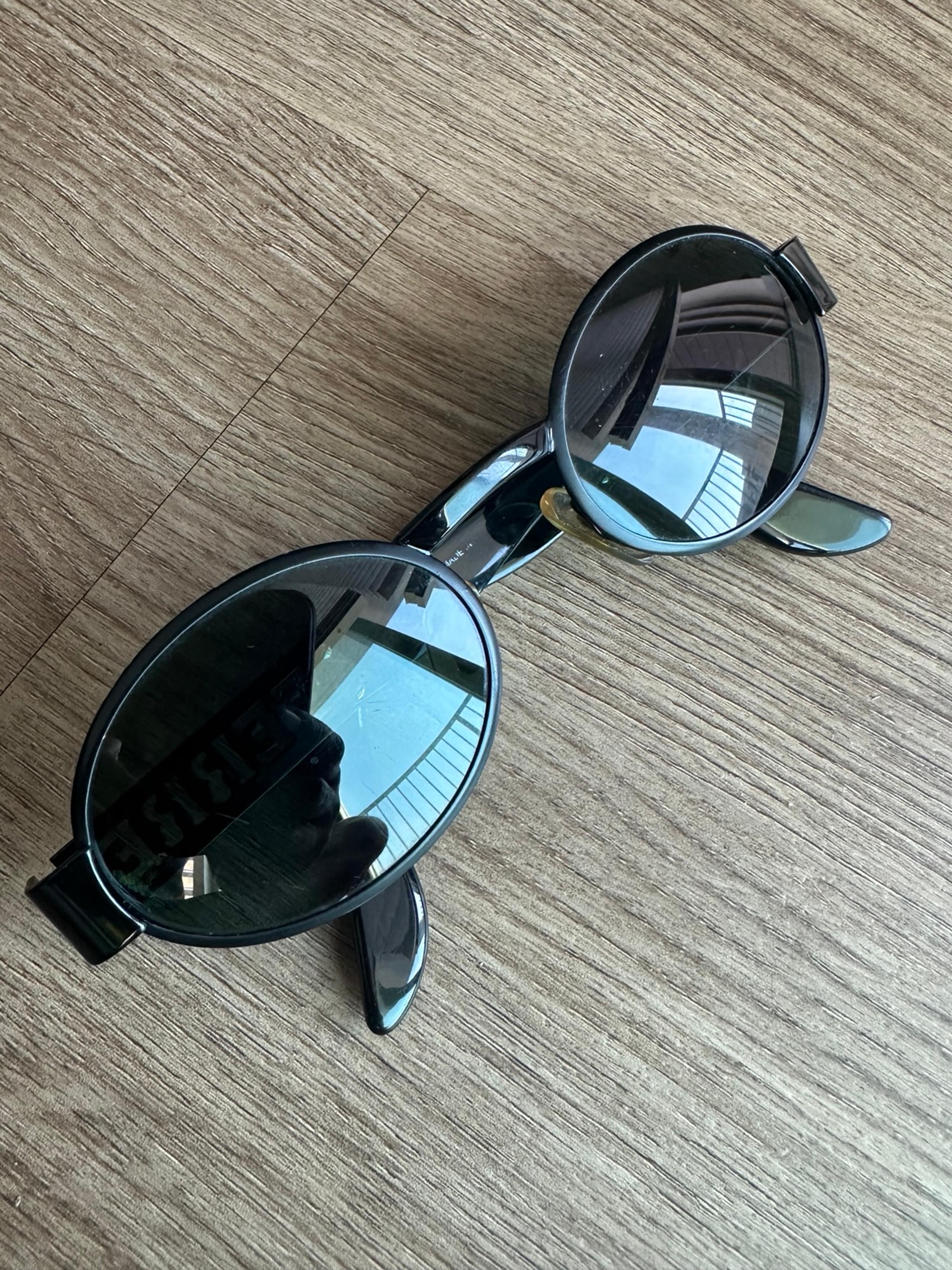 Vintage Gianfranco Ferre Black Oval Sunglasses Unisex GFF 368