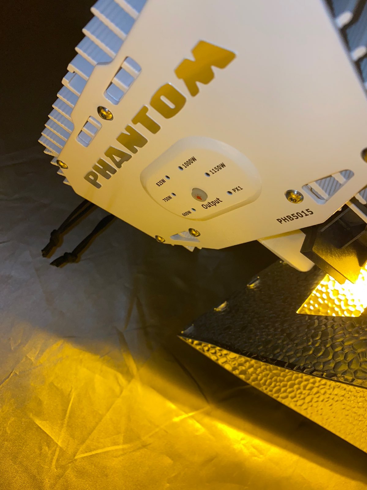 Phantom grow light