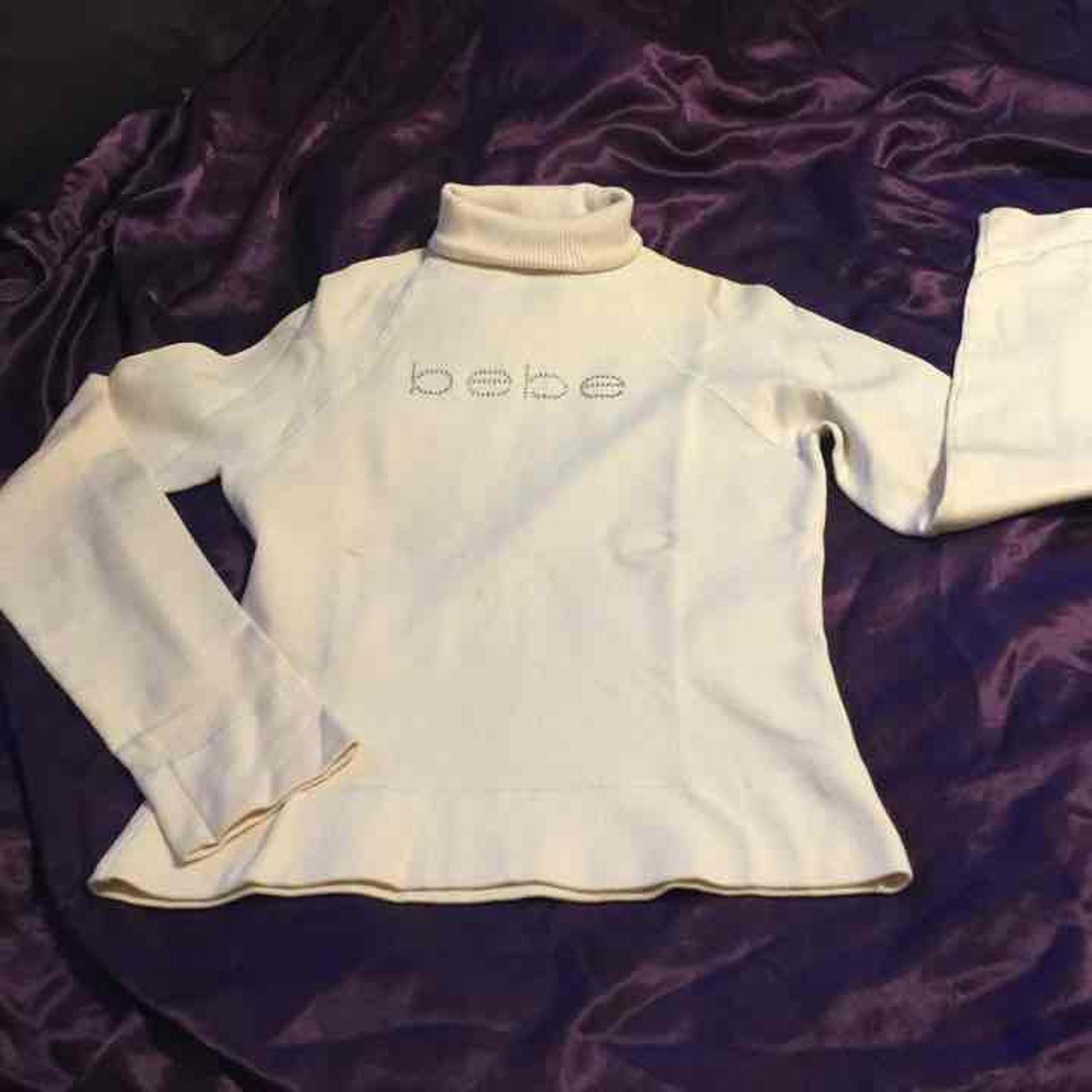 bebe sweater