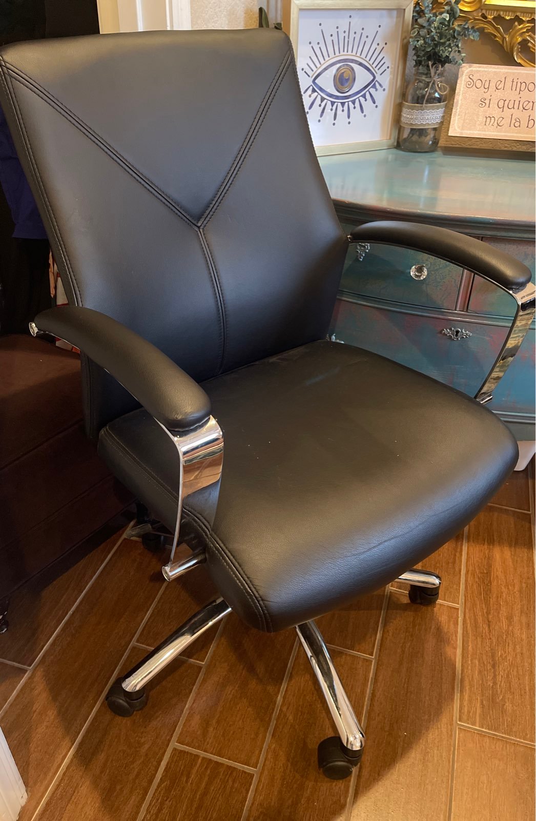 desk chair