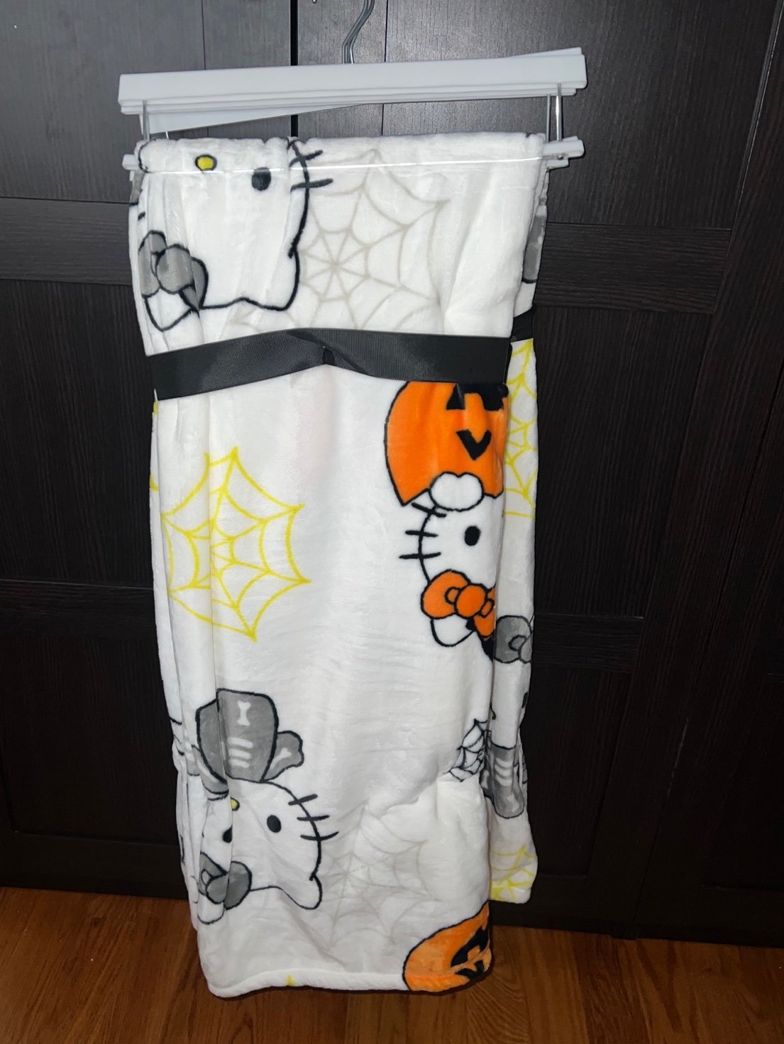 Hello Kitty halloween blanket