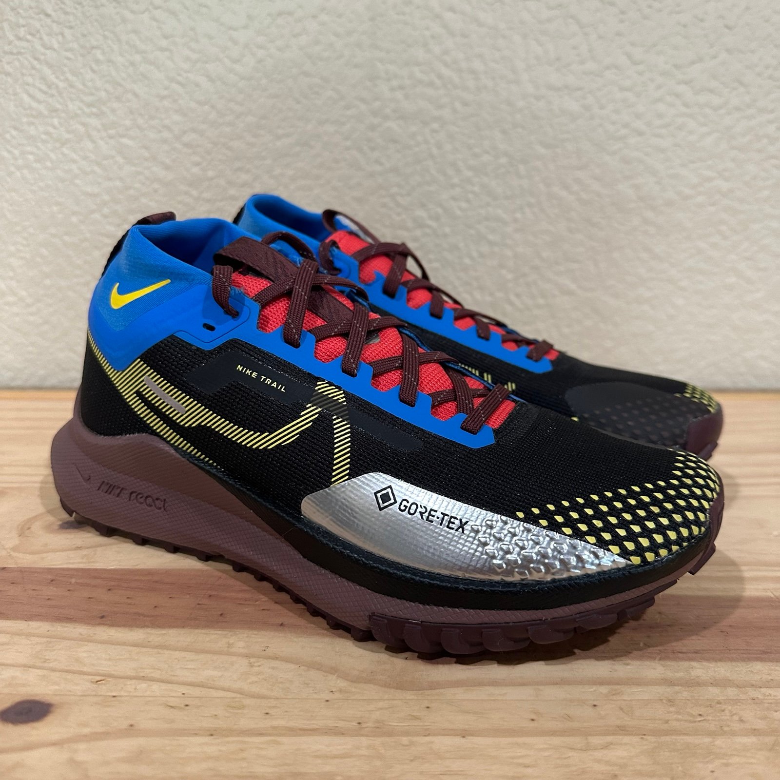 Nike React Pegasus Trail 4 Gore-Tex Shoes Black / Sulfur DJ7929-003 Women's 7.5
