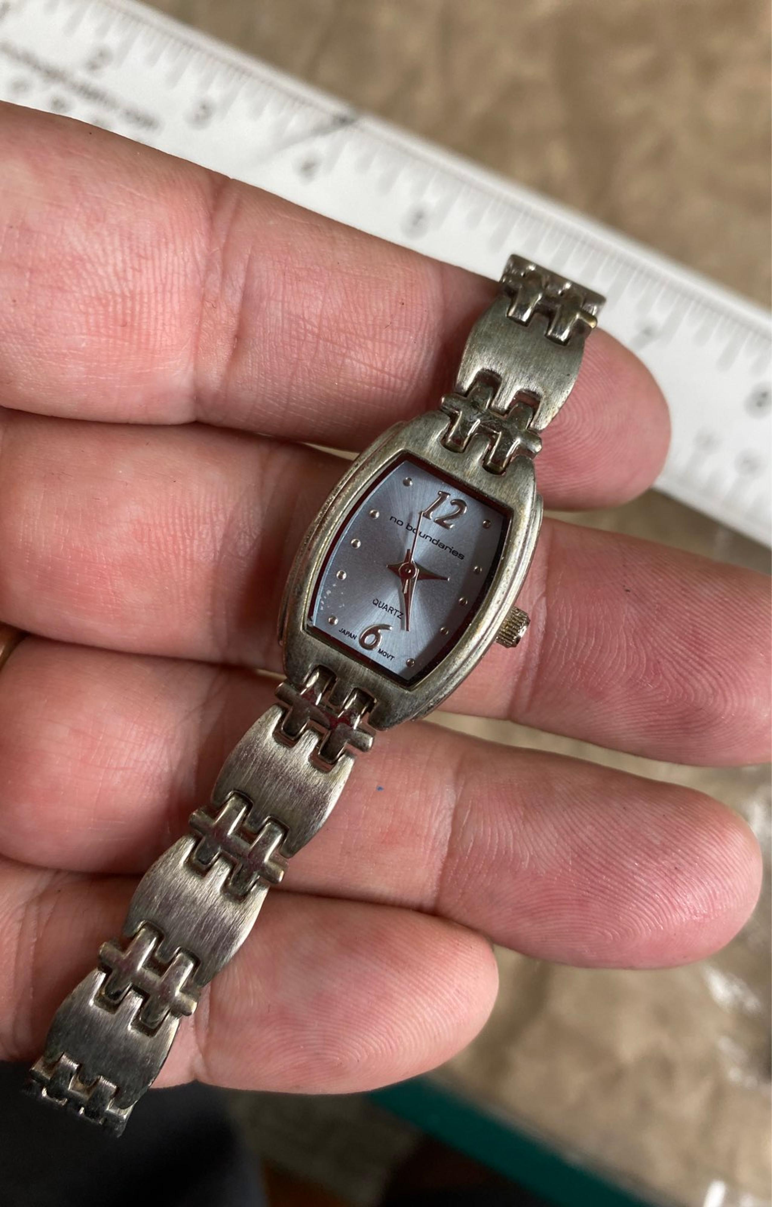 No boundaries Watch for women