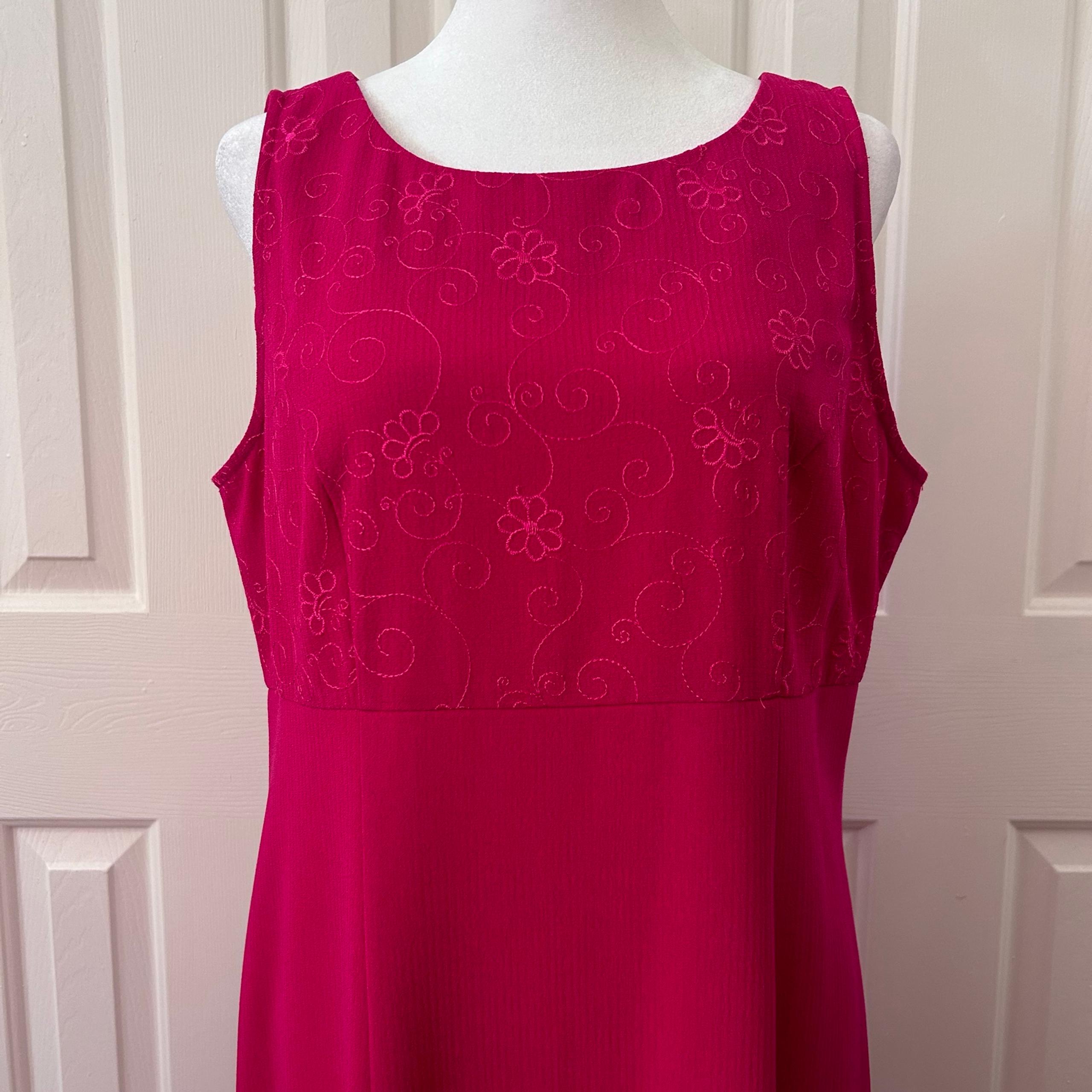 Sag Harbor | Fuchsia Floral Embroidered Maxi Dress Sleeveless | Sz 12p | Y2K VTG